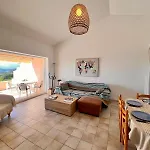 度假居 A Nepita Splendide Vue Avec Piscine 维琪奥港