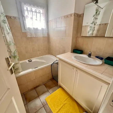 A Nepita Splendide Vue Avec Piscine Сasa de vacaciones Porto Vecchio