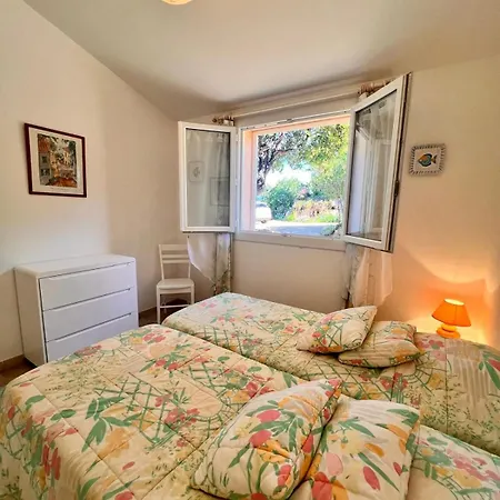 A Nepita Splendide Vue Avec Piscine Сasa de vacaciones *