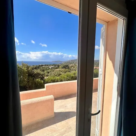 Semesterbostad A Nepita Splendide Vue Avec Piscine