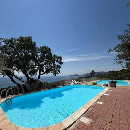 A Nepita Splendide Vue Avec Piscine Сasa de vacaciones Porto Vecchio