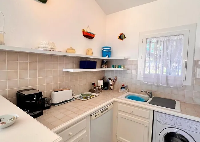 A Nepita Splendide Vue Avec Piscine Holiday home *