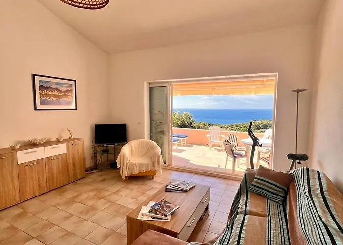 Hébergement de vacances A Nepita Splendide Vue Avec Piscine *